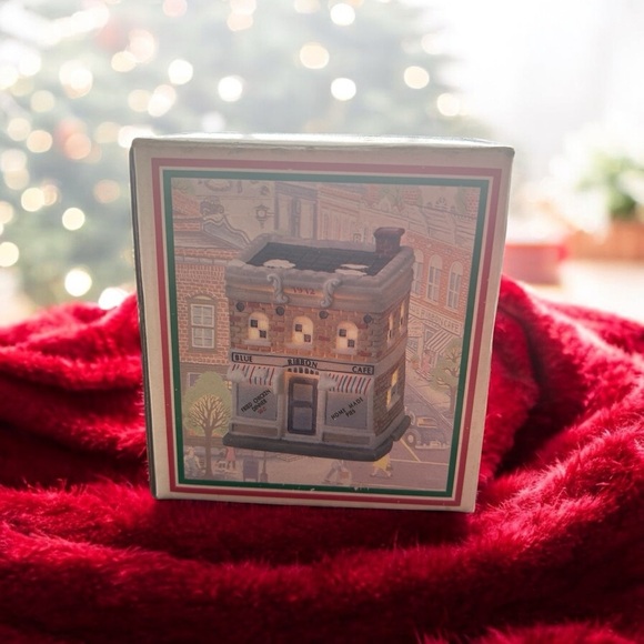 Home Town America Collection "Blue Ribbon Cafe" Christmas Village Piece 1994 - Picture 9 of 9